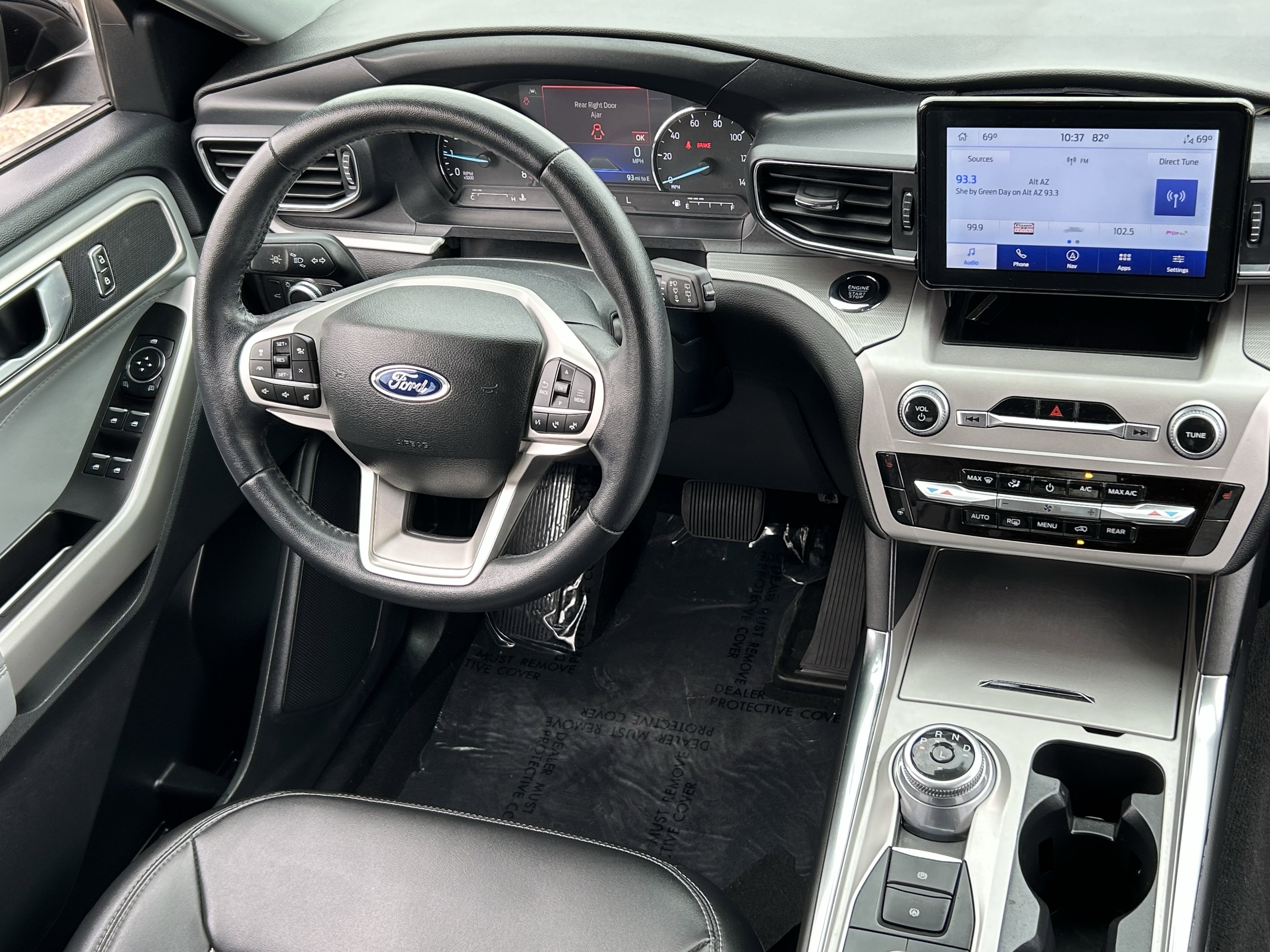 Used 2022 Ford Explorer XLT w/ Equipment Group 202A image 15