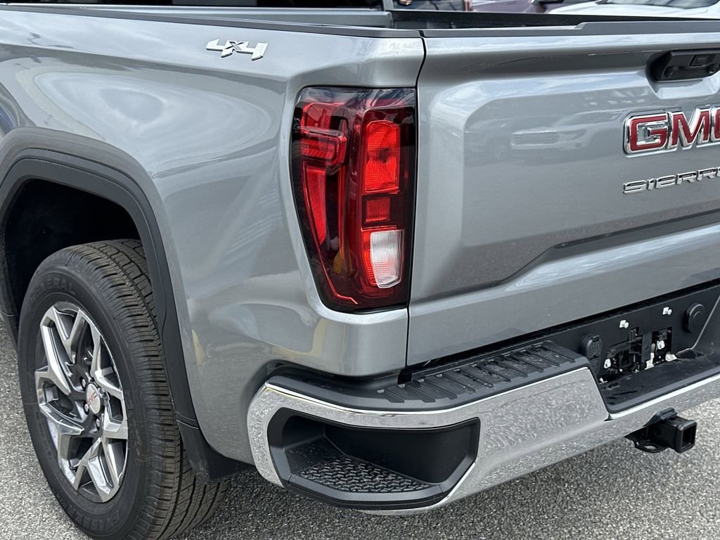 New 2026 GMC Sierra 1500 SLE w/ Preferred Package AWD/4WD image 9