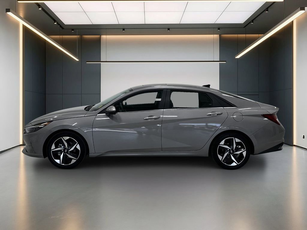 Certified 2023 Hyundai Elantra Limited FWD image 2