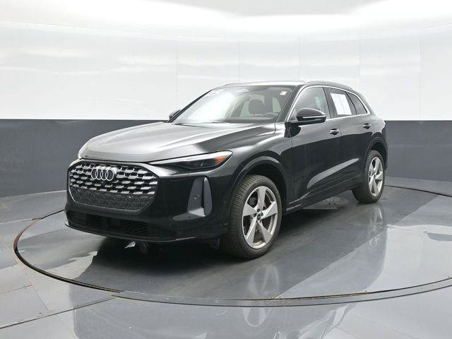 Certified 2025 Audi Q5 Premium Plus w/ Premium Plus AWD/4WD image 3