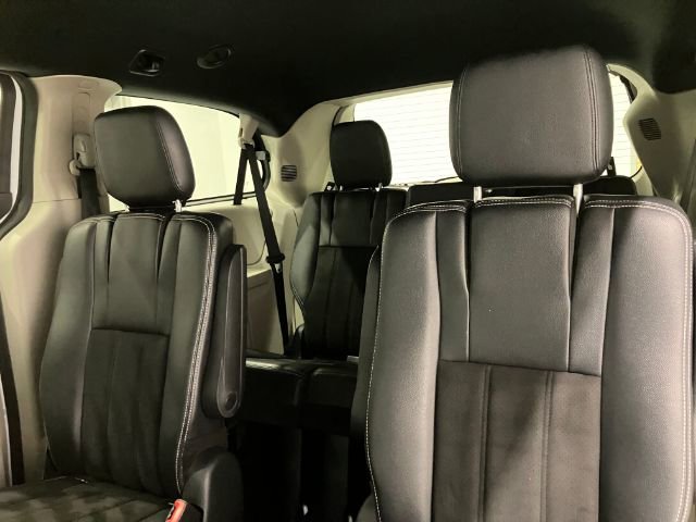 Used 2019 Dodge Grand Caravan SXT FWD image 41