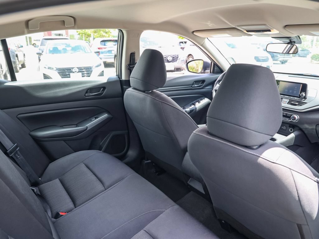 Used 2024 Nissan Altima 2.5 S FWD image 16
