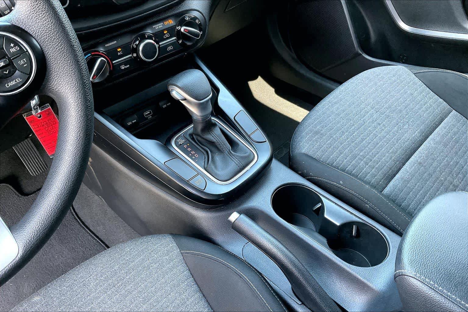 Used 2020 Kia Soul S FWD image 16