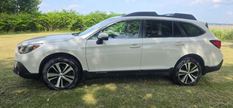 Used 2018 Subaru Outback 2.5i Limited image 4