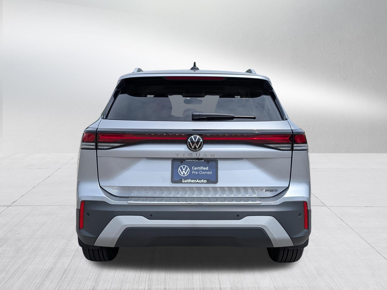 Certified 2026 Volkswagen Tiguan SE AWD/4WD image 6