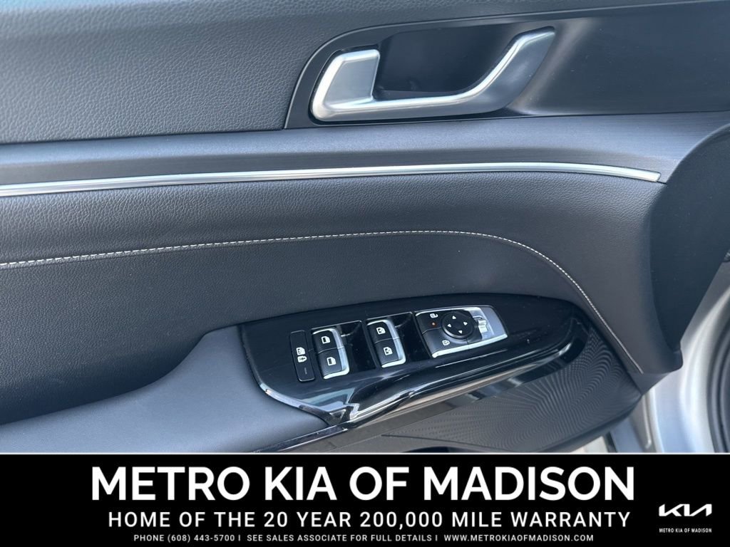 Used 2025 Kia K5 GT-Line image 12