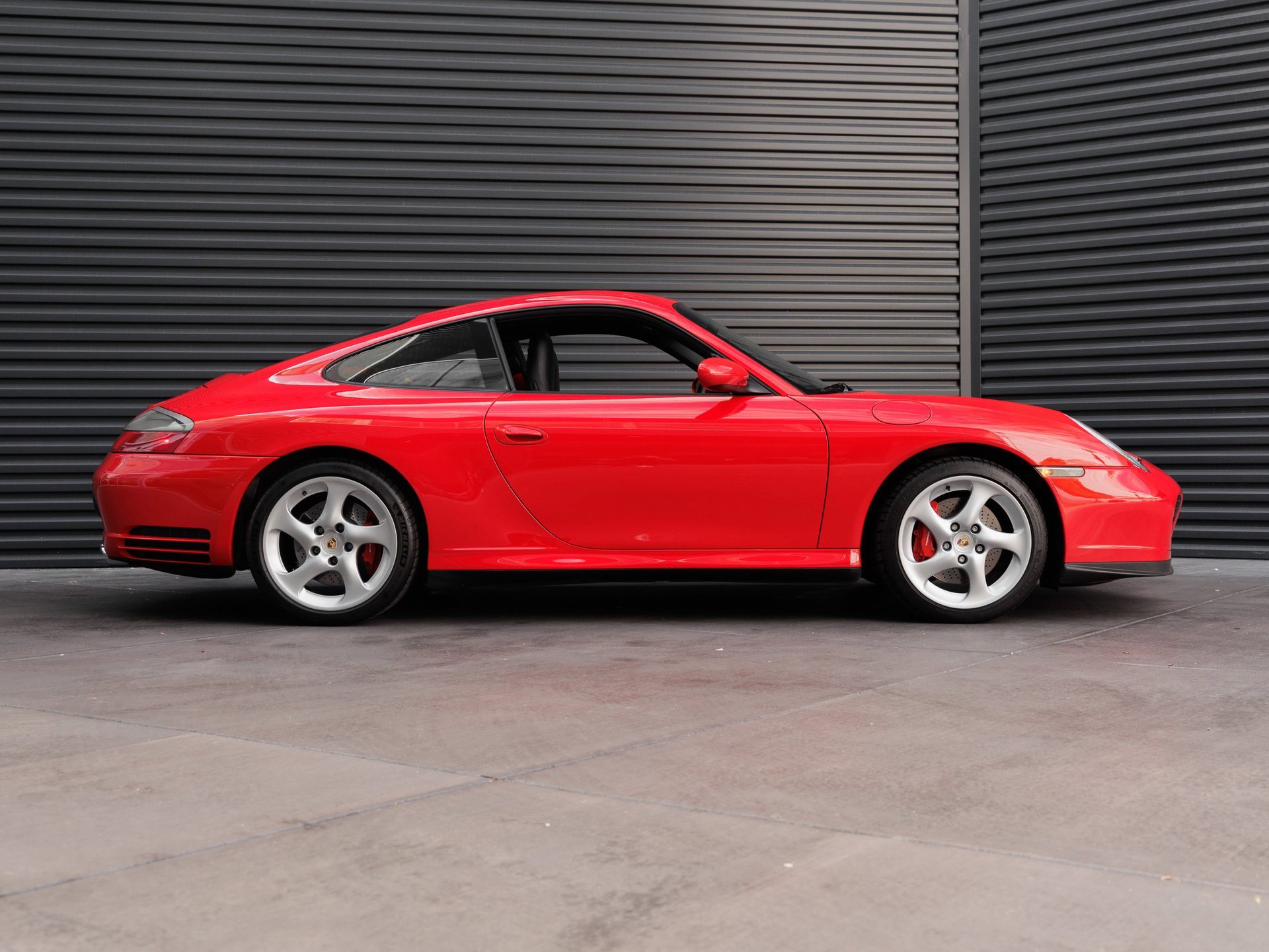 Used 2004 Porsche 911 Carrera 4S image 8