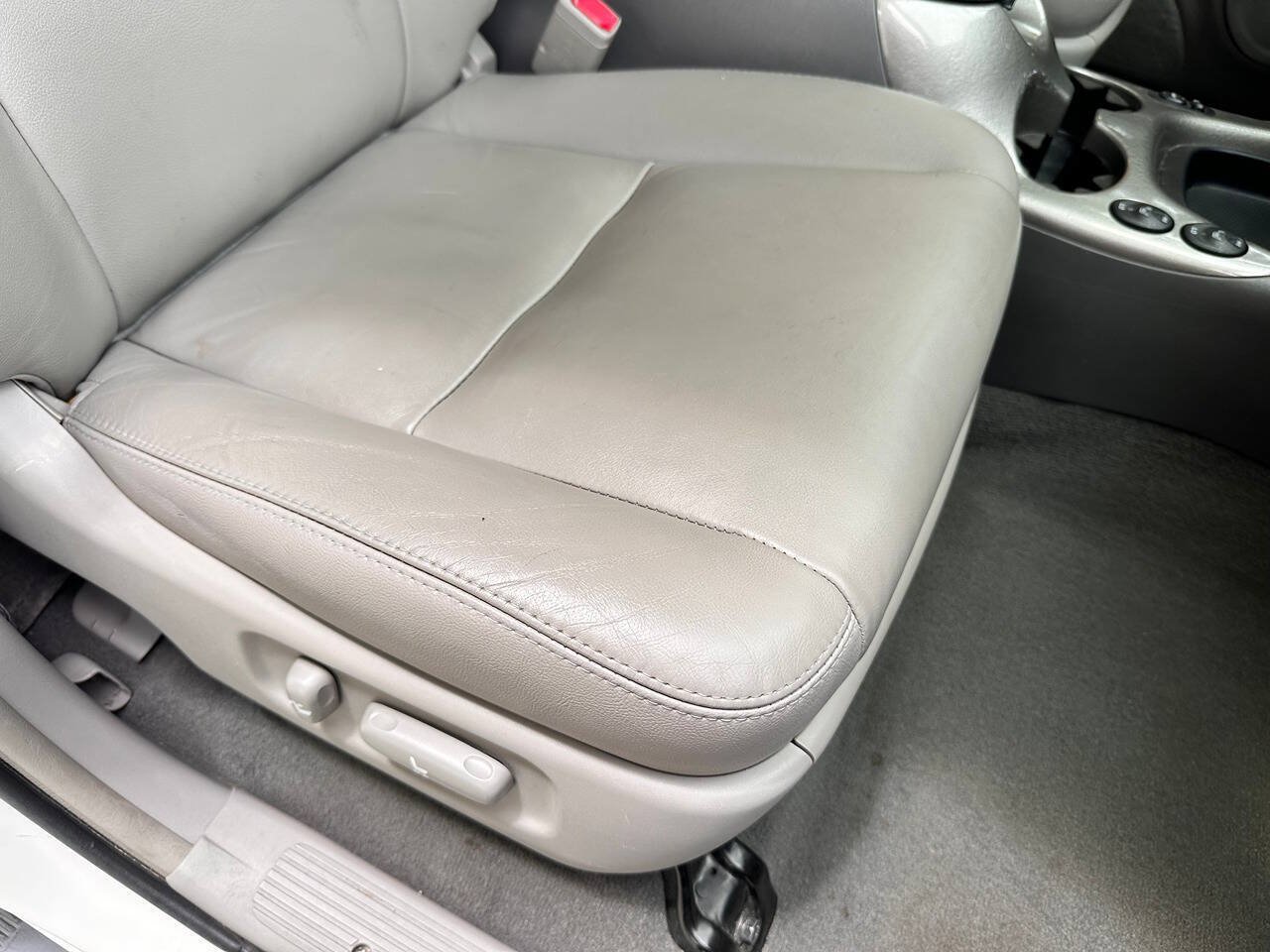Used 2007 Toyota Sequoia Limited RWD image 61