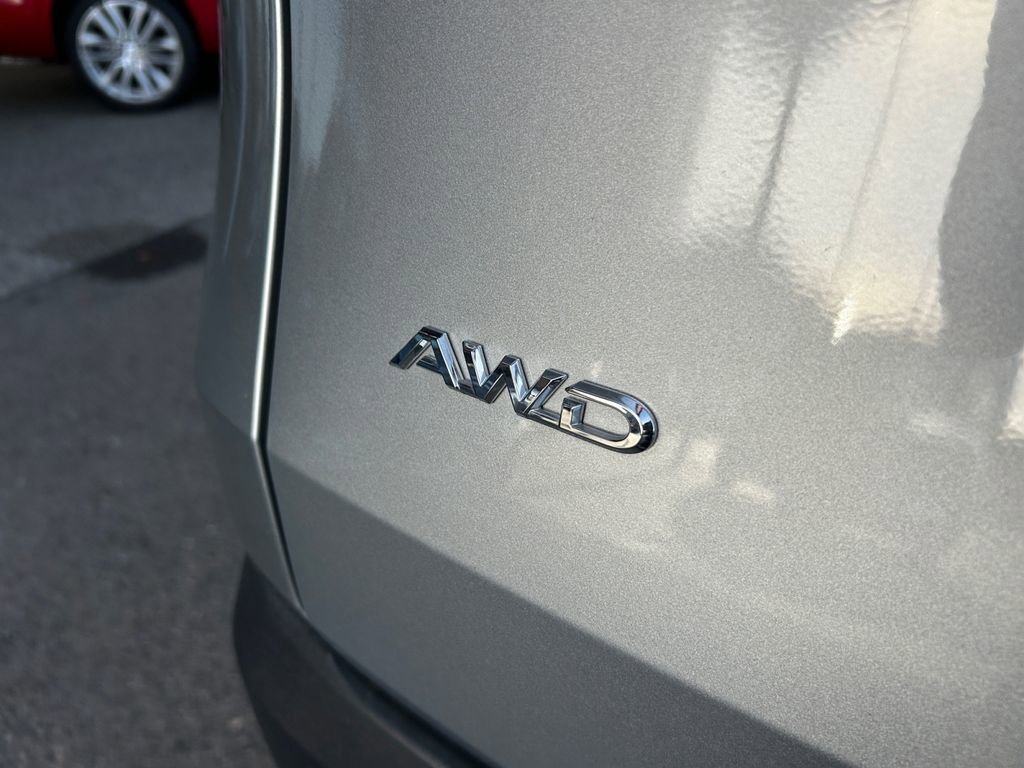 Used 2025 Toyota Grand Highlander AWD image 33