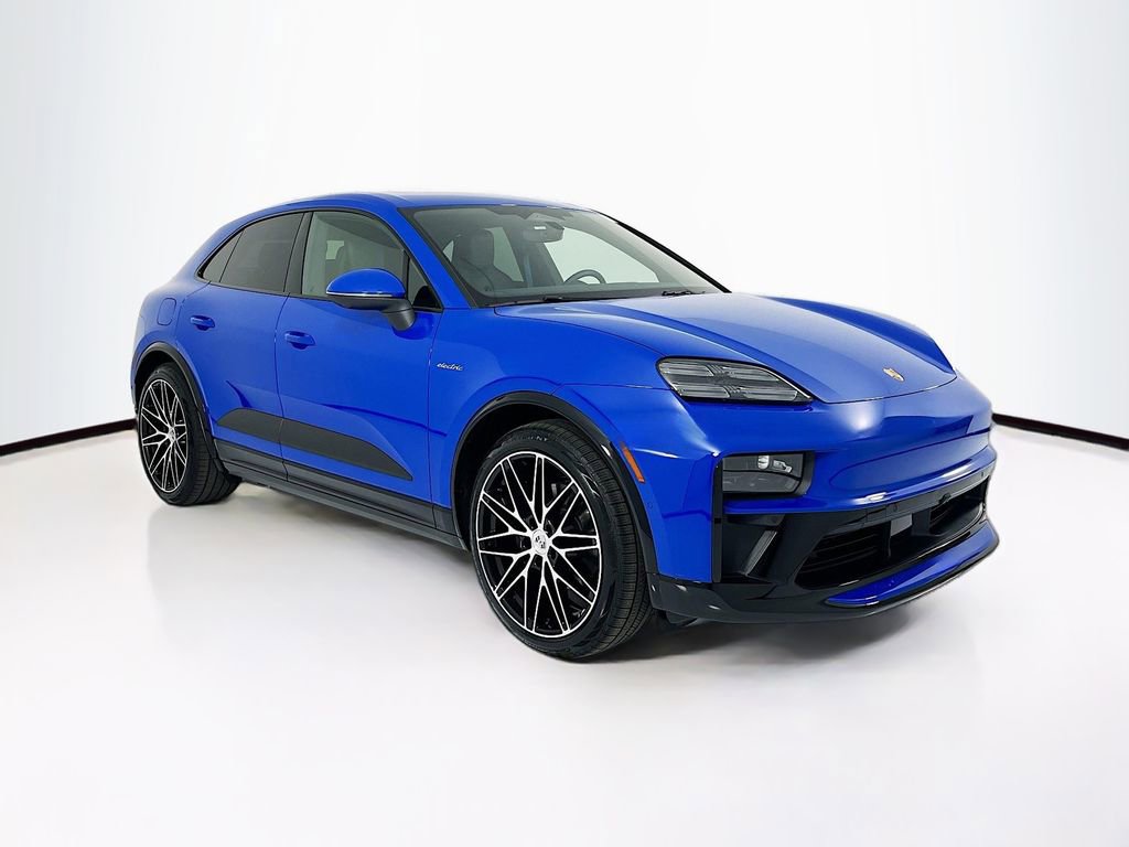 New 2026 Porsche Macan 4 Electric image 6