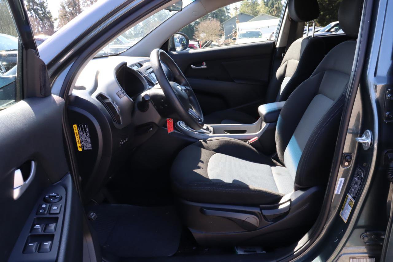 Used 2015 Kia Sportage LX image 6