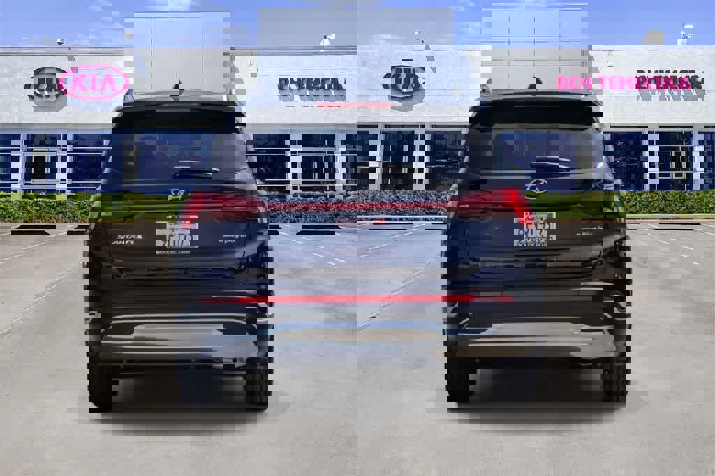 Used 2023 Hyundai Santa Fe Limited image 5