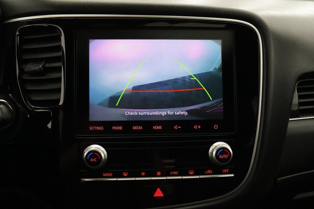 Used 2020 Mitsubishi Outlander LE AWD/4WD image 22