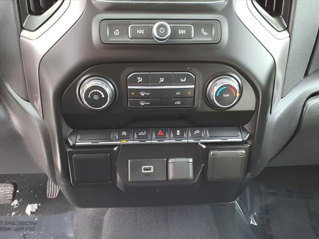 Used 2020 Chevrolet Silverado 1500 Custom w/ Custom Value Package image 22