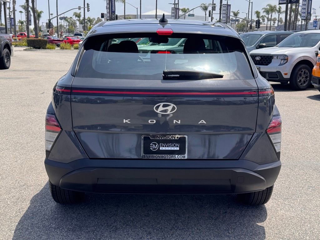 Used 2024 Hyundai Kona SE FWD image 11