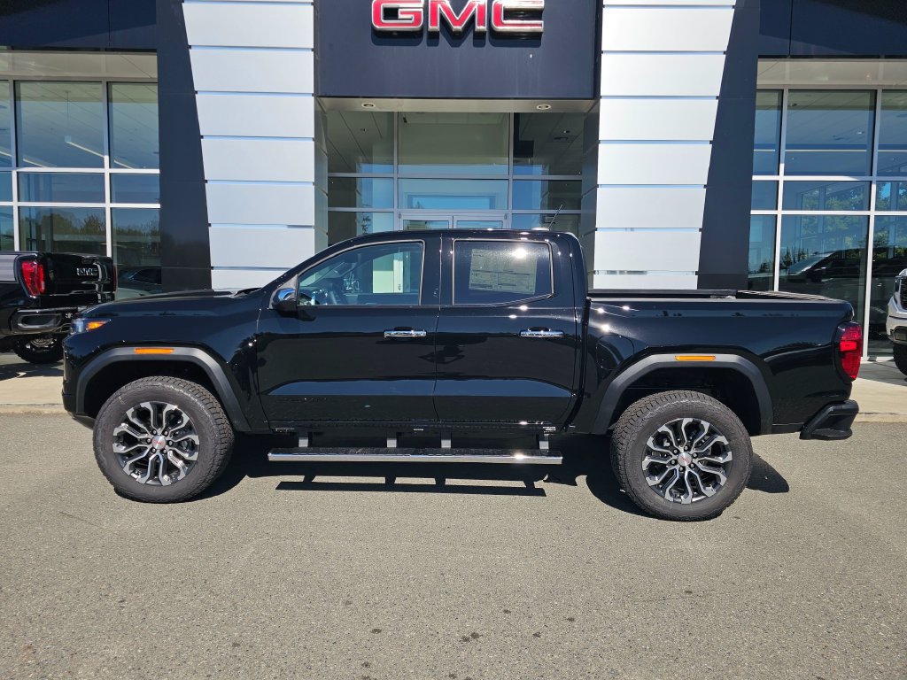 New 2026 GMC Canyon Denali w/ LPO, Black Badging Package AWD/4WD image 4