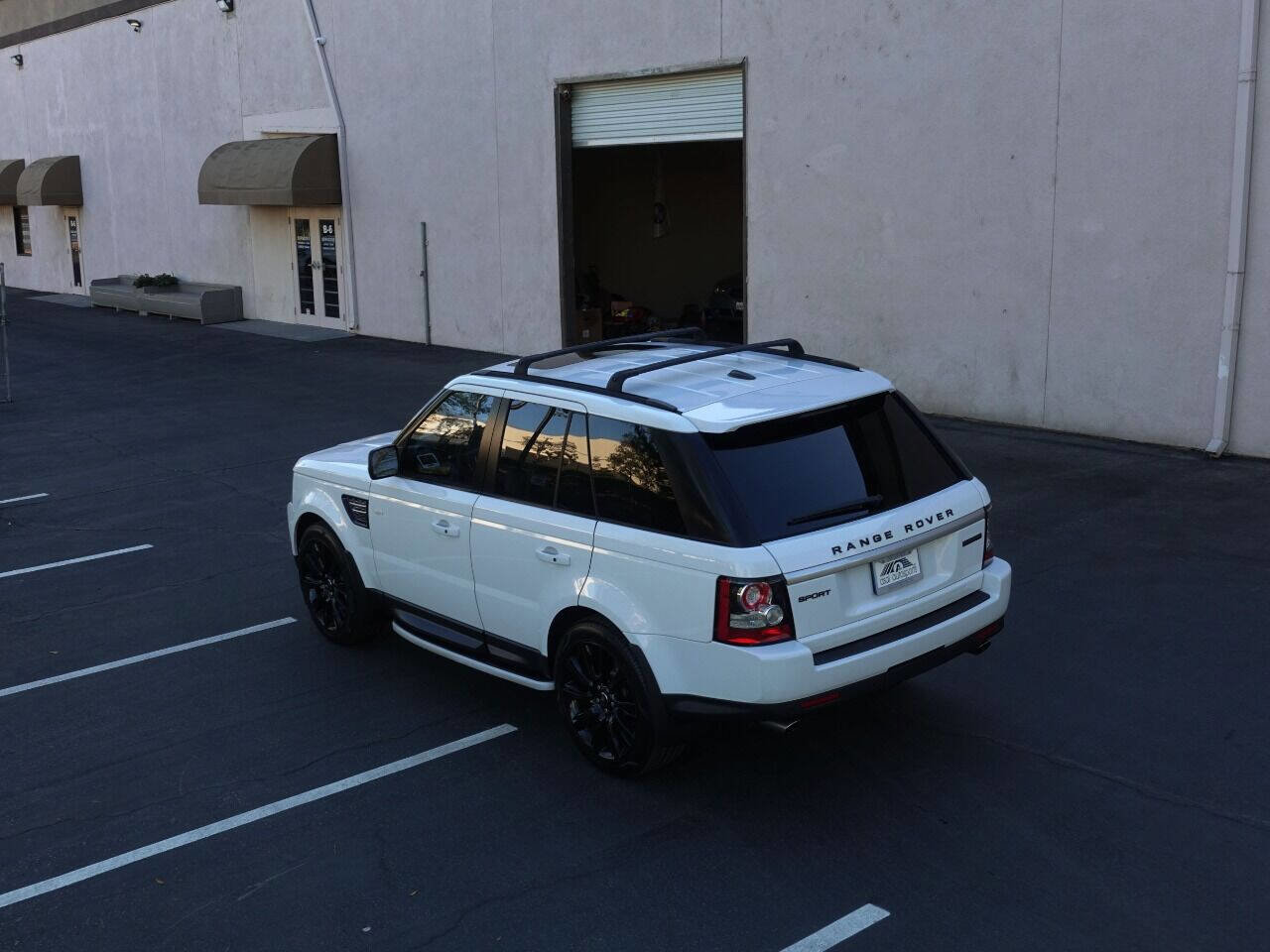 Used 2012 Land Rover Range Rover Sport Supercharged AWD/4WD image 32