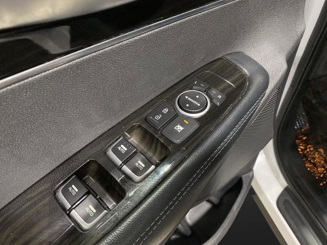 Used 2020 Kia Sorento EX image 35