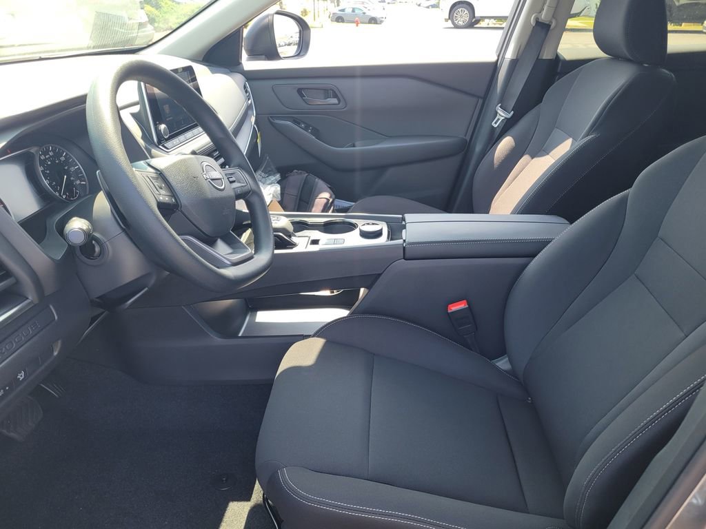 New 2026 Nissan Rogue S image 13