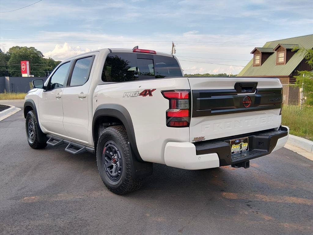 Certified 2025 Nissan Frontier PRO-4X w/ Pro Convenience Package AWD/4WD image 5