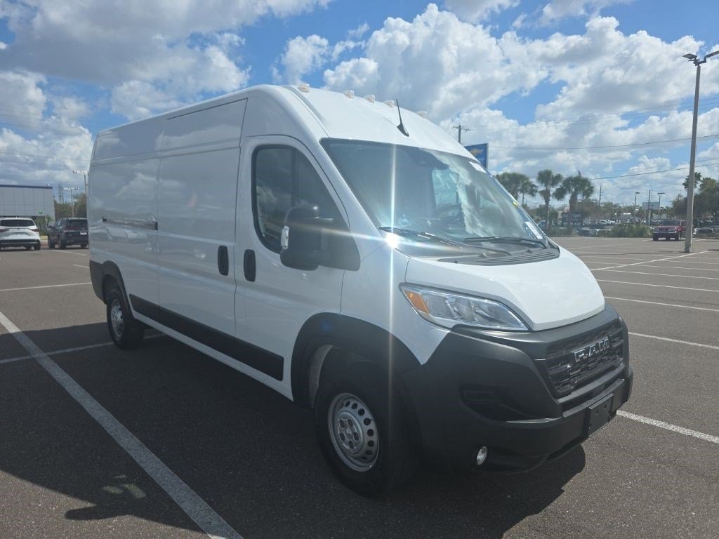 Used 2025 RAM ProMaster 2500 w/ Convenience Group image 10
