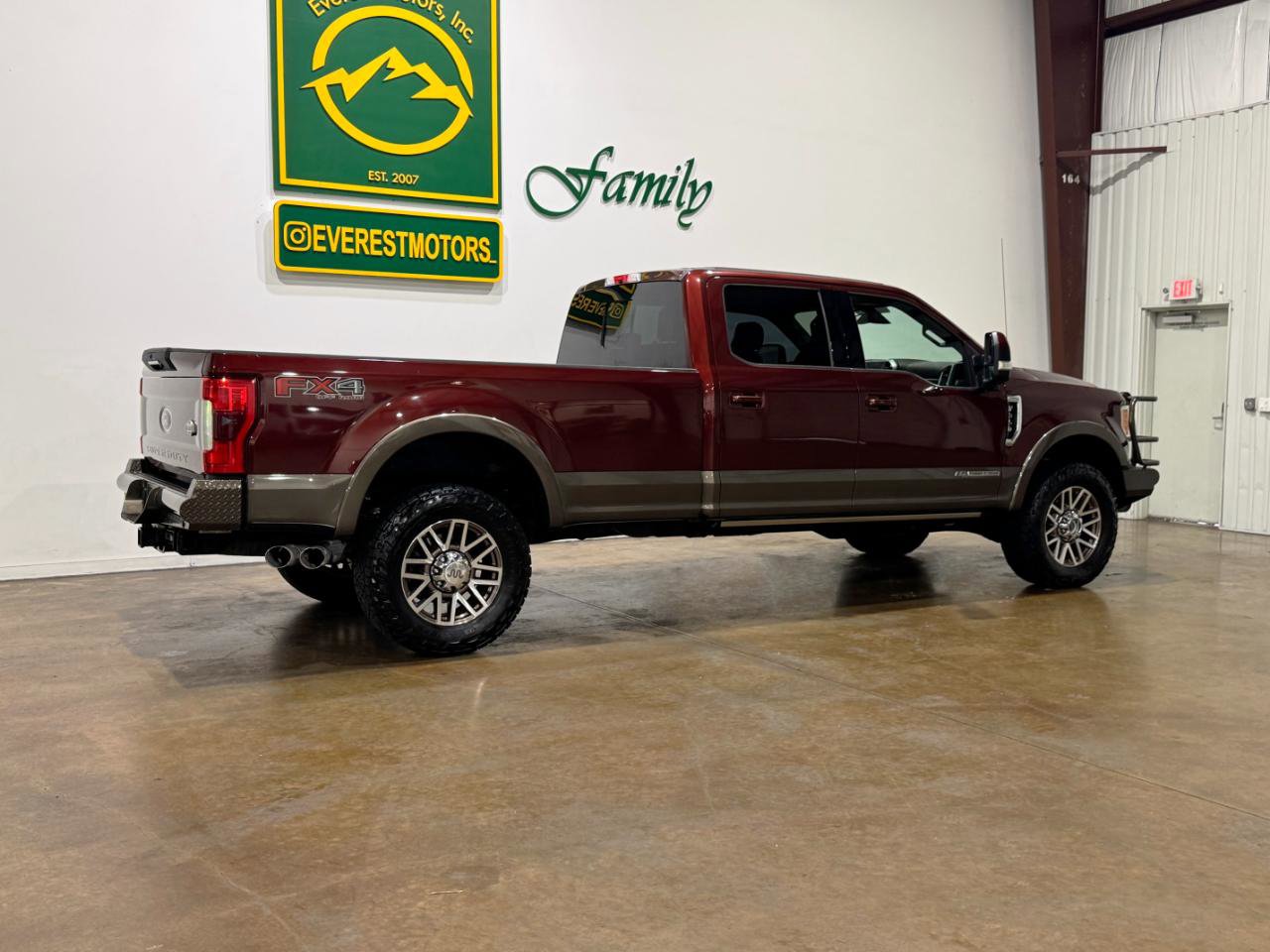 Used 2017 Ford F350 King Ranch w/ King Ranch Ultimate Package AWD/4WD image 8