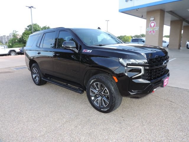 Used 2024 Chevrolet Tahoe Z71 w/ Luxury Package AWD/4WD image 3