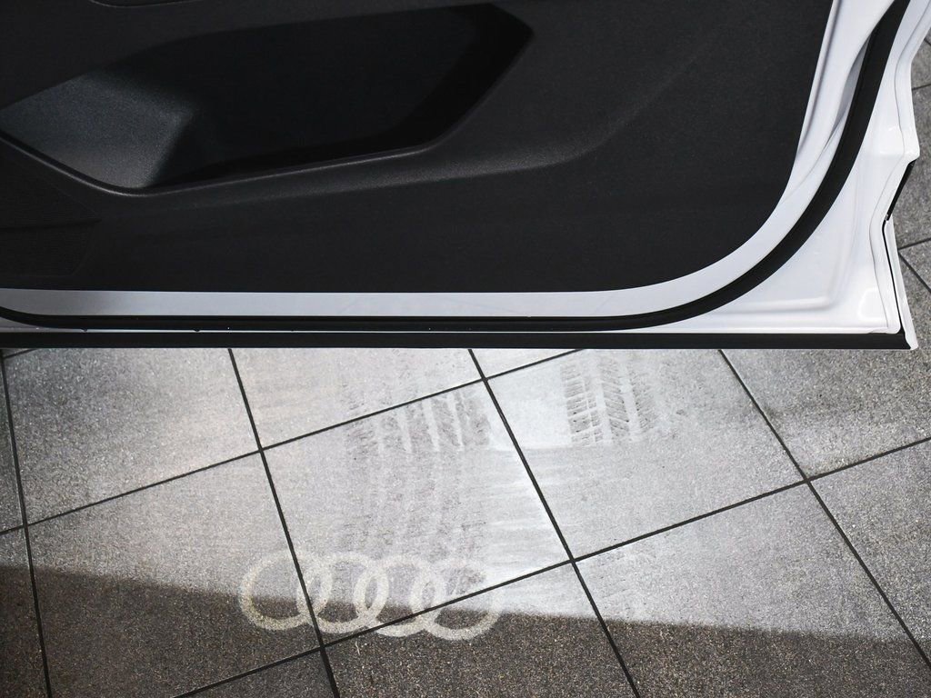 Used 2024 Audi Q4 e-tron Premium Plus w/ Premium Plus image 17