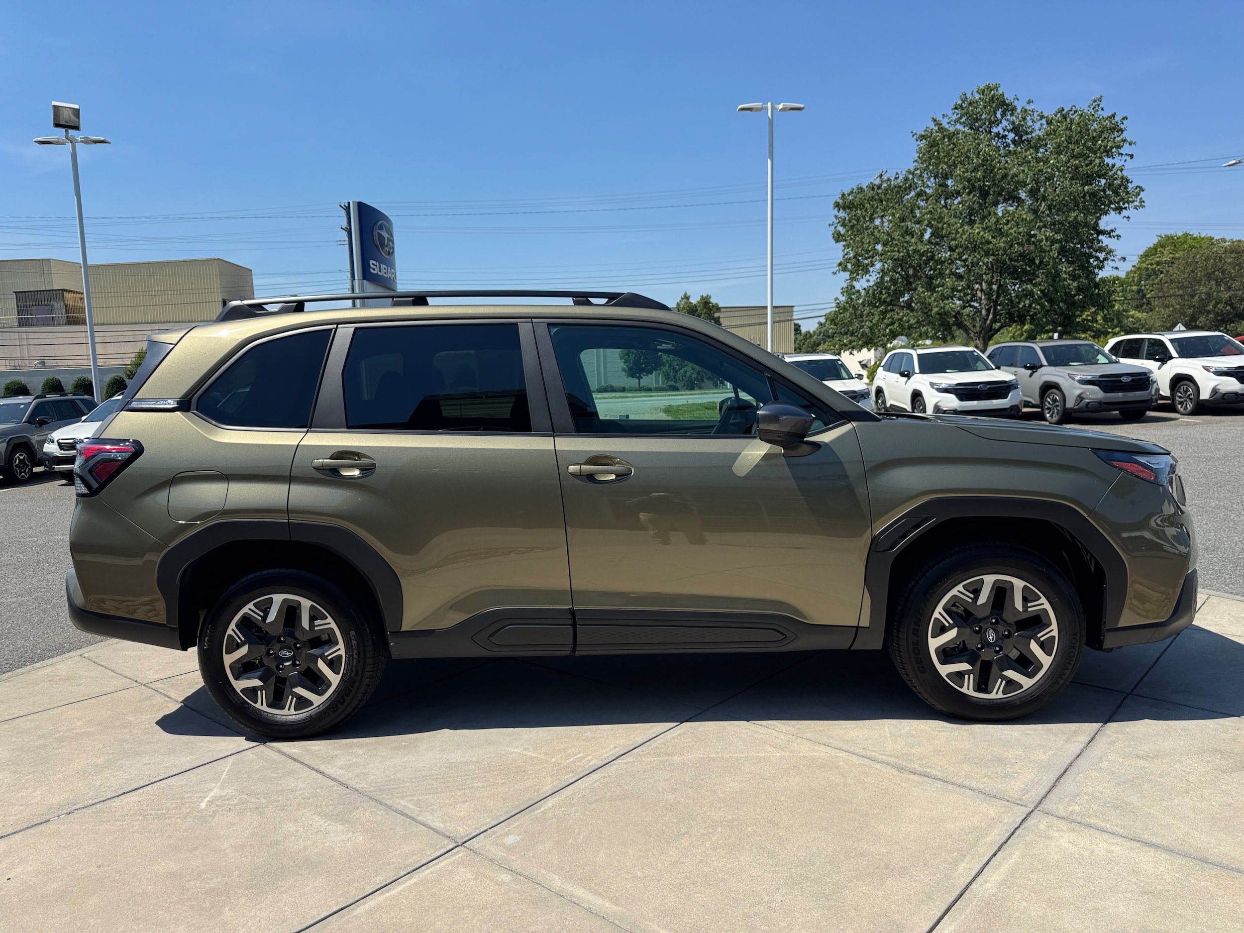 Certified 2026 Subaru Forester Premium w/ Base/Premium Plus Package AWD/4WD image 5