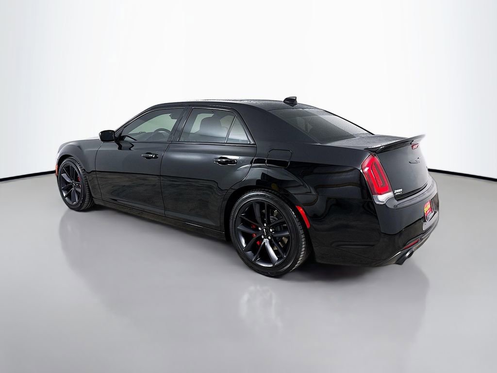 Used 2023 Chrysler 300 C image 5