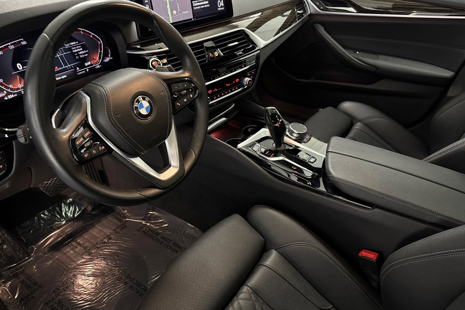 Used 2023 BMW 530i w/ Convenience Package image 4