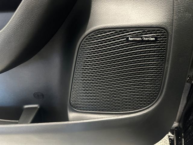 New 2027 Chrysler Pacifica Limited FWD image 24