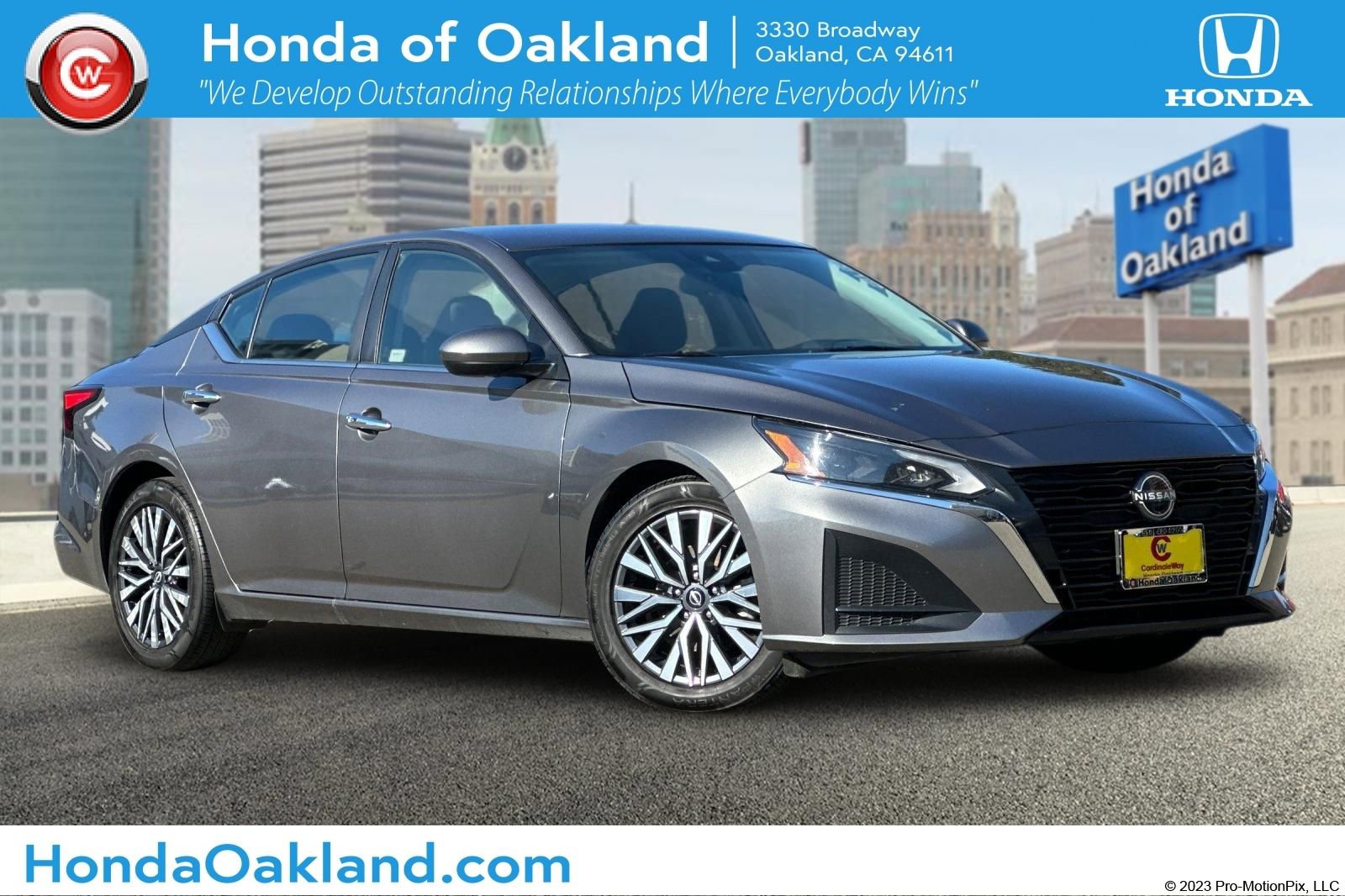 Used 2023 Nissan Altima 2.5 SV image 1