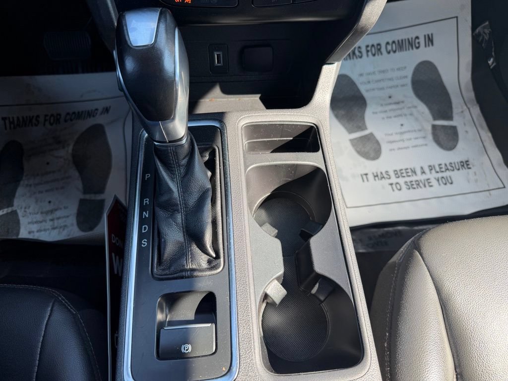 Used 2019 Ford Escape SEL w/ Ford Safe & Smart Package AWD/4WD image 8
