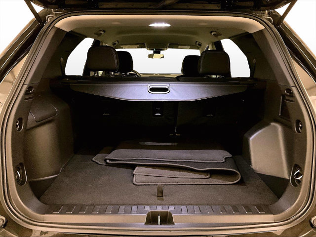Used 2024 Chevrolet Equinox LT FWD image 33