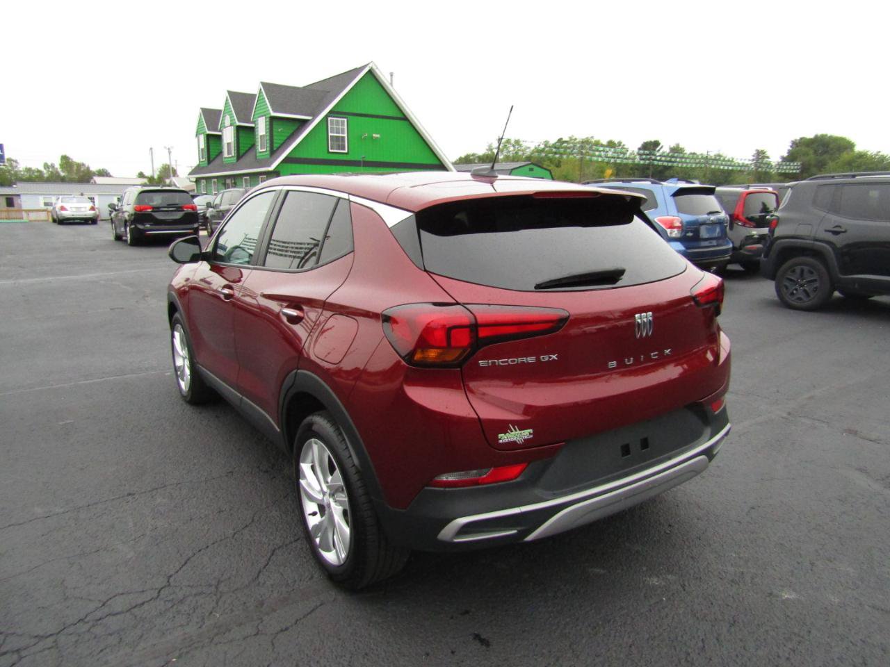 Used 2025 Buick Encore GX Preferred w/ Comfort Package FWD image 5