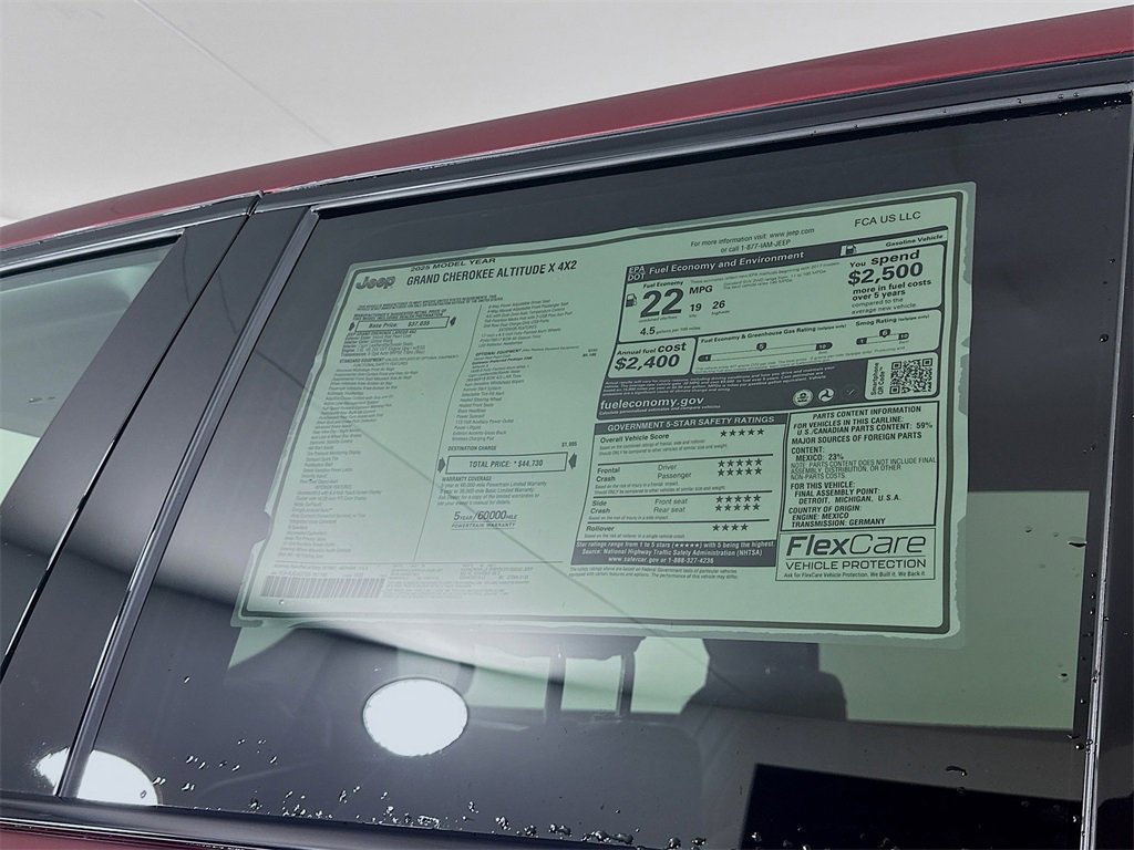 New 2025 Jeep Grand Cherokee Altitude image 20