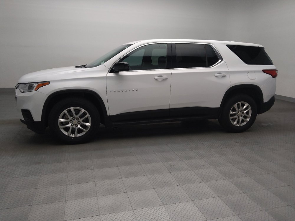 Used 2020 Chevrolet Traverse LS FWD image 2