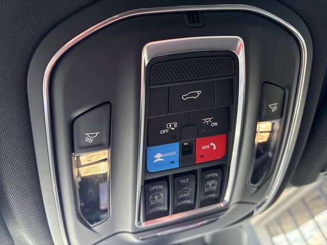 New 2025 Jeep Grand Cherokee L Limited image 19