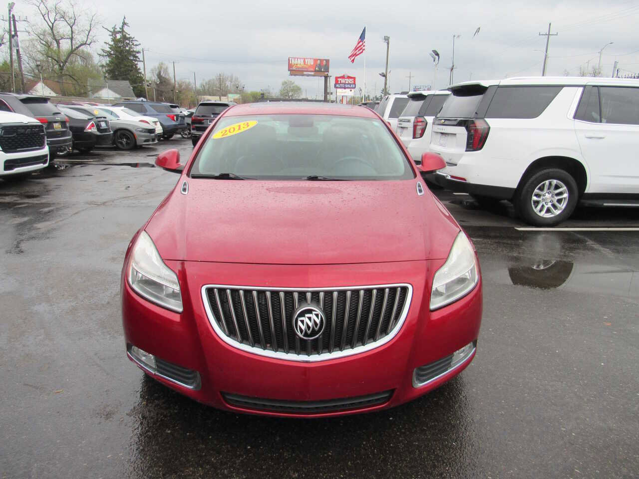 Used 2013 Buick Regal Premium image 2