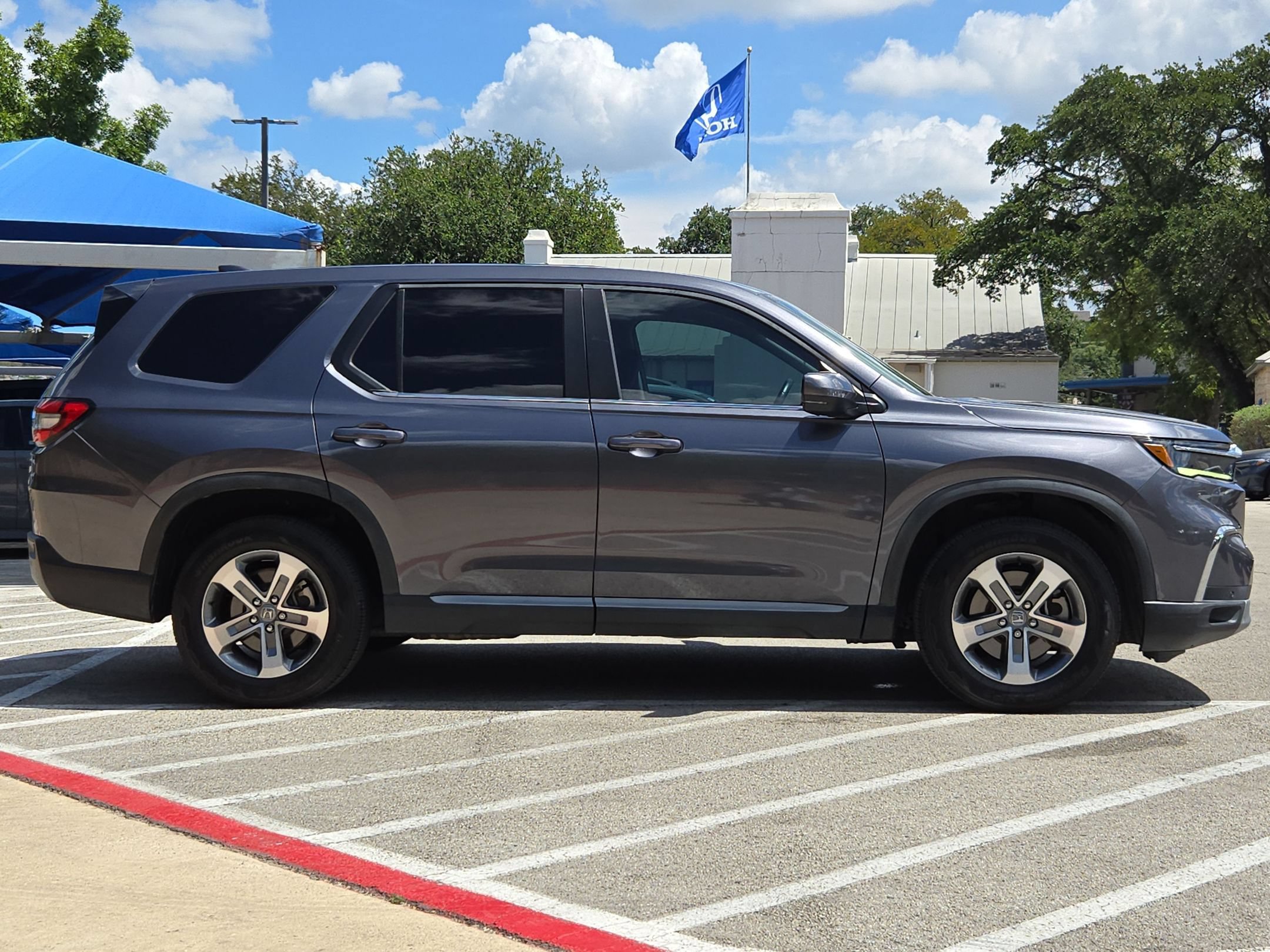 Used 2023 Honda Pilot EX-L video 2