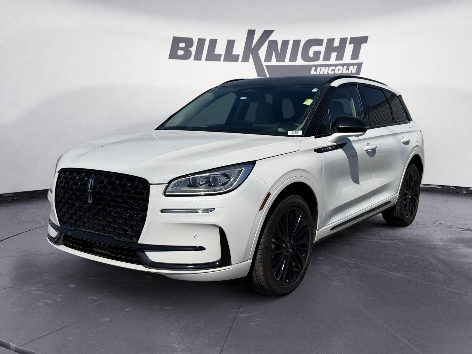 New 2025 Lincoln Corsair Reserve w/ Equipment Group 202A