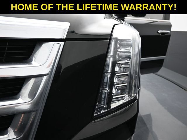 Used 2020 Cadillac Escalade Premium Luxury image 60