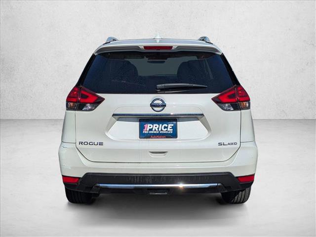 Used 2017 Nissan Rogue SL w/ SL Premium Package AWD/4WD image 7