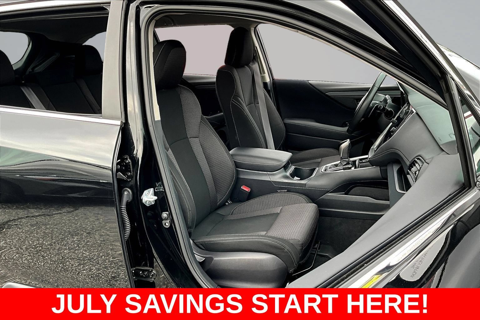 Used 2024 Subaru Outback Premium AWD/4WD image 37