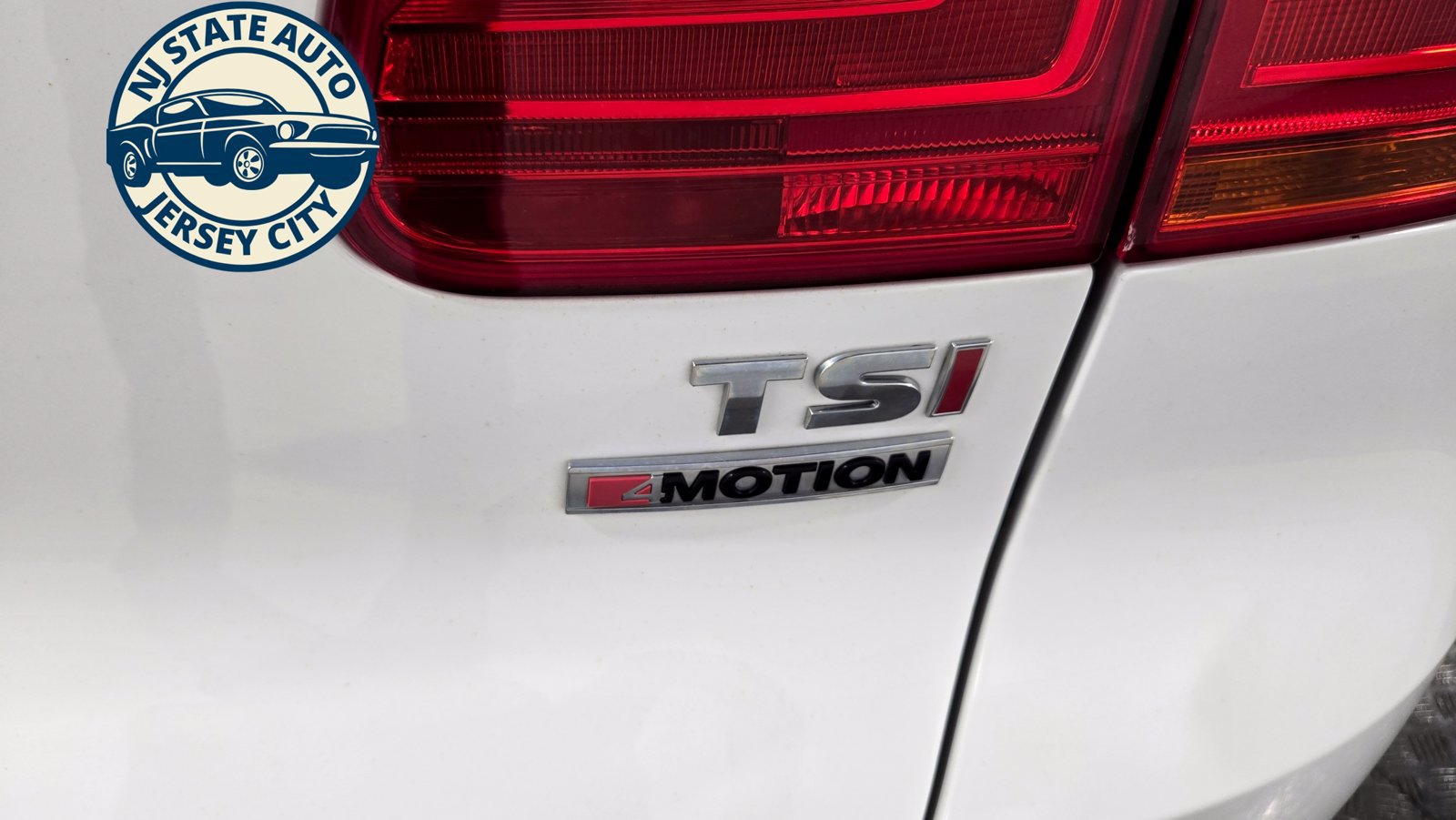 Used 2017 Volkswagen Tiguan Sport AWD/4WD image 33