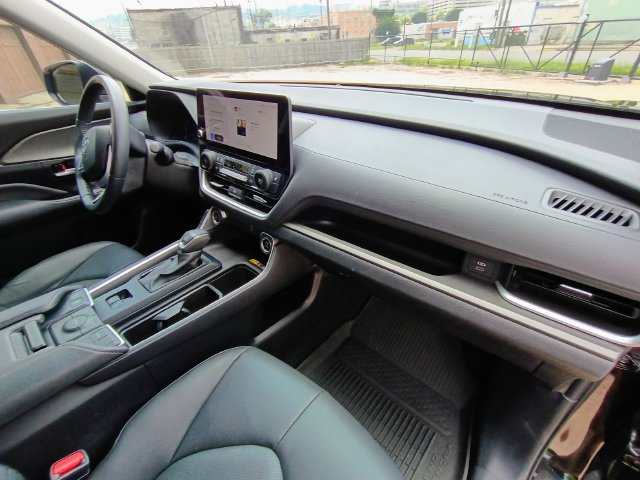 Used 2024 Toyota Grand Highlander FWD image 48
