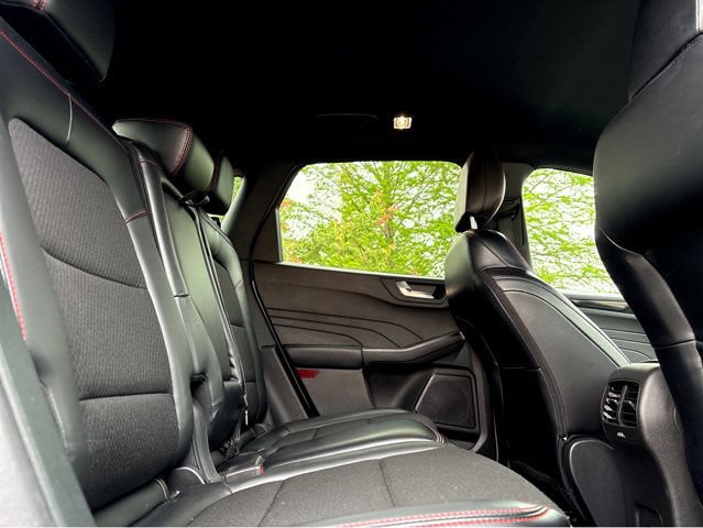 Used 2025 Ford Escape ST-Line FWD image 27