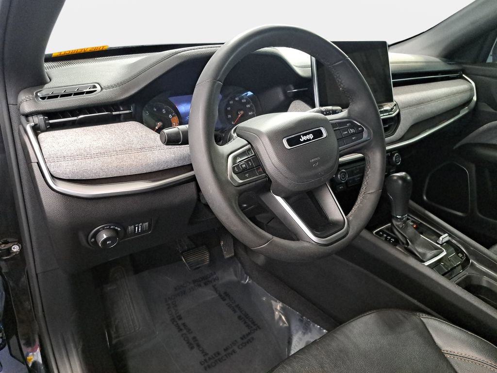 Certified 2023 Jeep Compass Latitude AWD/4WD image 17