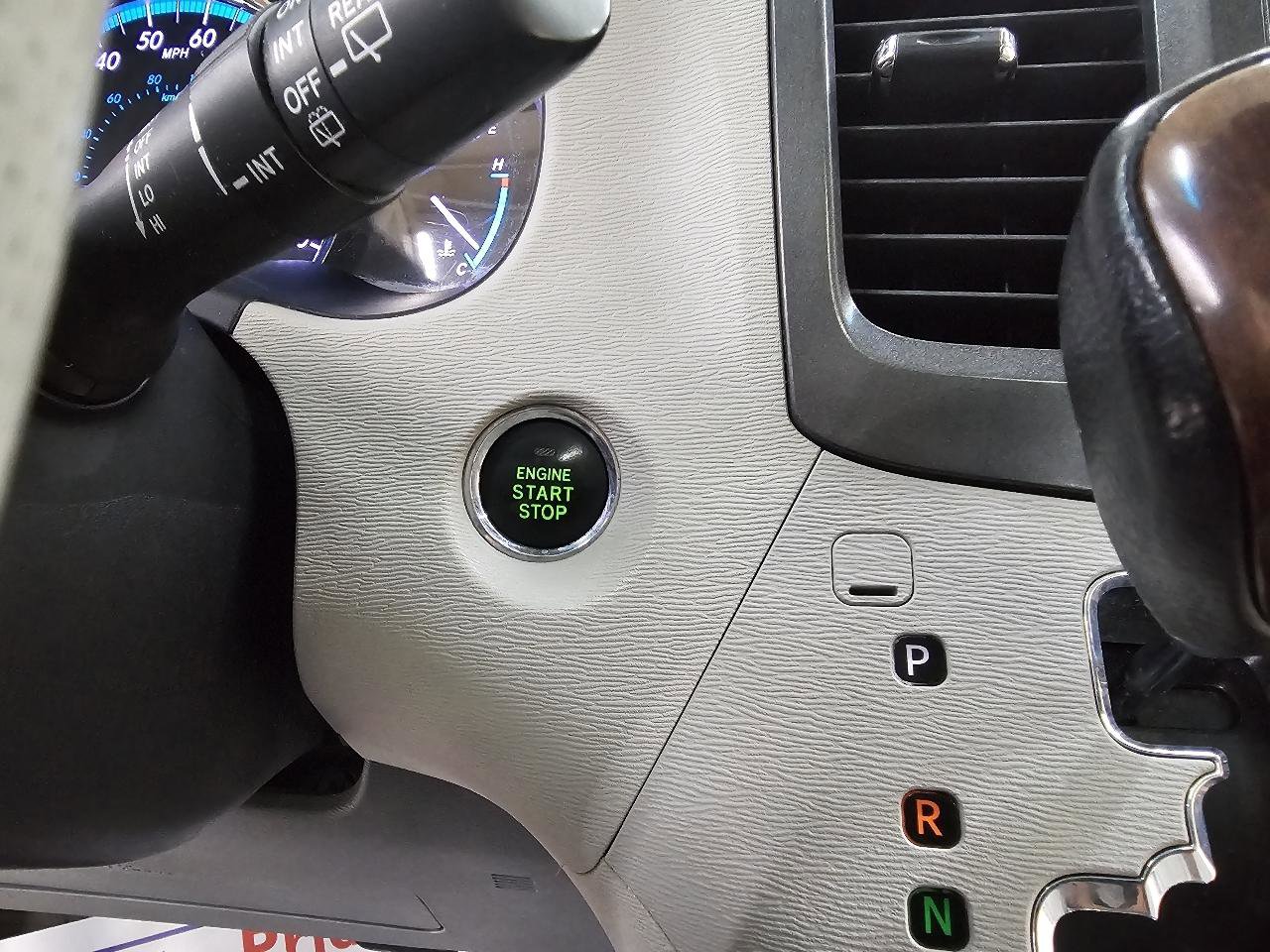 Used 2013 Toyota Sienna XLE image 37